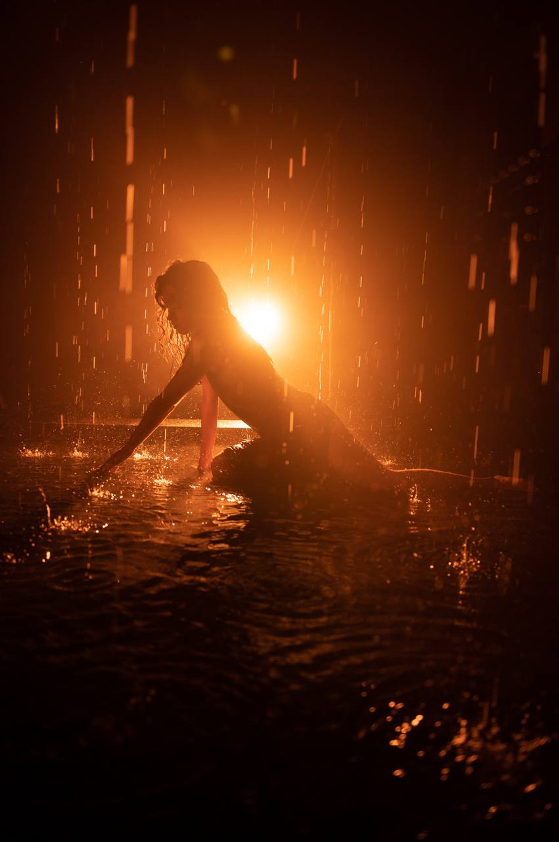 Тантрикалық минет бейне Шұлық киген томпақ қыздар онлайн